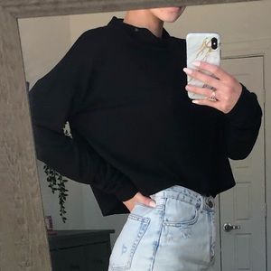 Crop top sweater